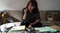 Brasch (Claudia Michelsen) sitzt antriebslos daheim, sie steckt fest mit ihren Ermittlungen.