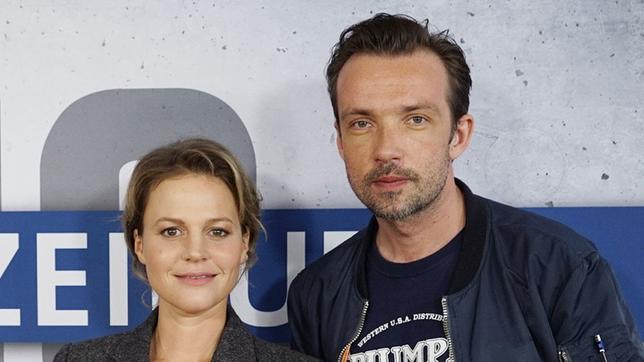 Bild: rbb/Max Kohr Olga Lenski mit ihrem Kollegen Adam Raczek