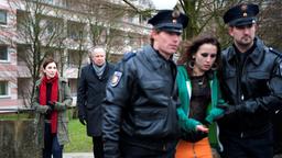 Roswitha, Polizisten, Klaus Borowski und Sarah Brandt