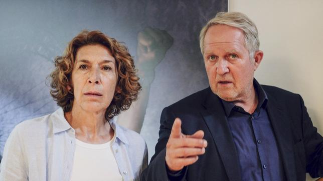 Bild: ARD Degeto/ORF Moritz Eisner (Harald Krassnitzer) und Bibi Fellner (Adele Neuhauser)