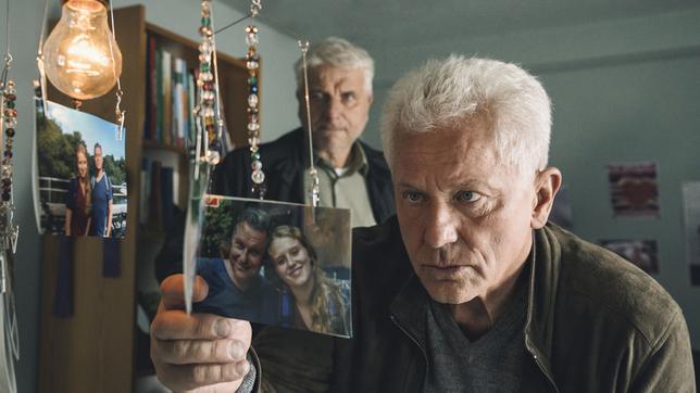 Bild: Bavaria Fiction GmbH/BR/Hendrik Heiden Kriminalhauptkommissar Franz Leitmayr (Udo Wachtveitl) und Kriminalhauptkommissar Ivo Batic (Miroslav Nemec)