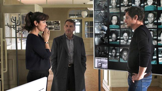 Bild: SWR/Johannes Krieg TATORT STUTTGART: Staatsanwältin Álvarez (Carolina Vera), Thorsten Lannert (Richy Müller) und Sebastian Bootz (Felix Klare) haben Mühe, diese Nachricht zu verkraften.