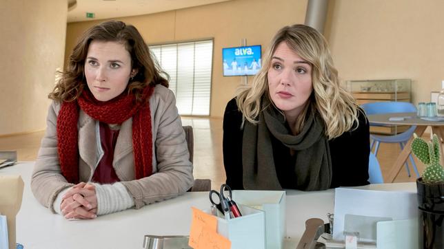 Bild: MDR Karin Gorniak (Karin Hanczewski) und Henni Sieland (Alwara Höfels)