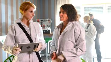 Bild: SWR/Alexander Kluge Lena Odenthal und Johanna Stern am Tatort