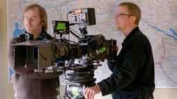 Dreharbeiten zu "Gegen den Kopf": Regisseur Stephan Wagner (li.) und Kameramann Thomas Benesch am Set