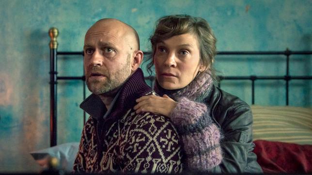 Bild: MDR Gobi (li, Jürgen Vogel) und Mimi Kalkbrenner (re, Jeanette Hain).
