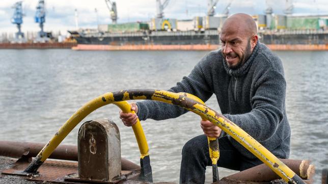 Bild: Radio Bremen/Michael Ihle In Gefahr: Mads Andersen (Dar Salim).