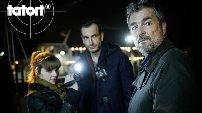 Bild: ARD Degeto/SRF/Daniel Winkler Am Hafen: Reto Flückiger (Stefan Gubser, re.) unter steter Beobachtung von Frédéric Roux (Fabian Krüger), einem aggressiven News-Portal-Betreibers.