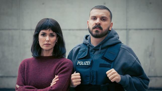 Maryam Azadi (Melika Foroutan), Hamza Kulina (Edin Hasanovic).