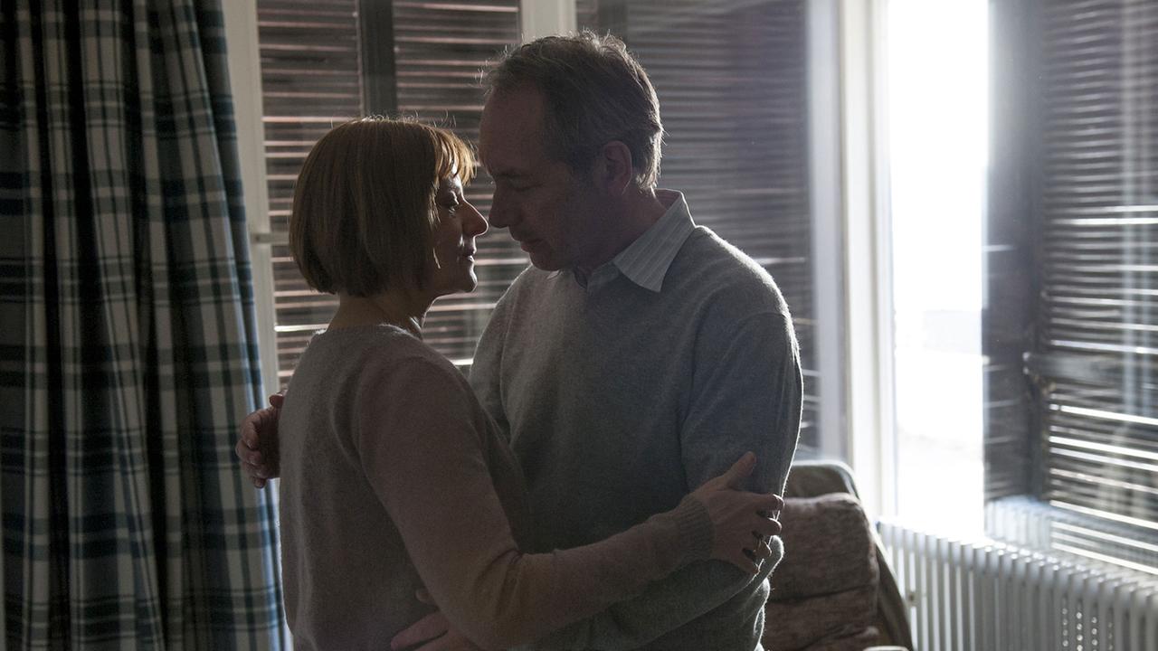 Frank und Simone Mendt (Robert Hunger-Bühler und Michaela Caspar) 
