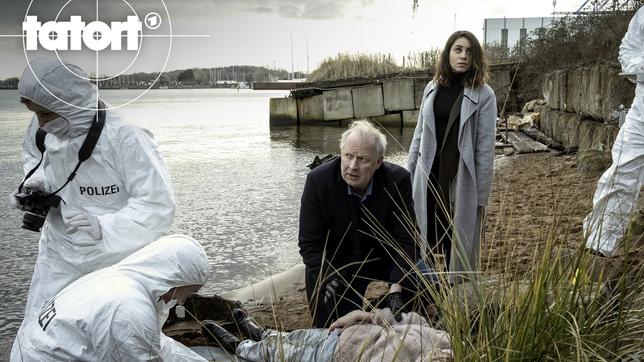 Bild: NDR/Christine Schroeder Stehen noch vor Rätseln: Klaus Borowski (Axel Milberg) und Mila Sahin (Almila Bagriacik)