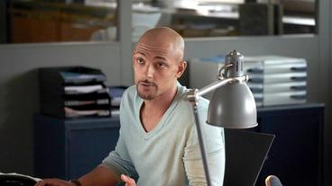 Bild: WDR/Uwe Stratmann TATORT: NARBEN Tobias Reisser (Patrick Abozen) ist der Assistent der Kommissare Ballauf und Schenk.