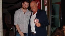 Joe Bausch mit einem Fan