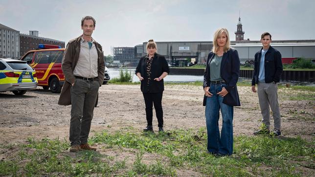 Dreh für den "Tatort: Liebe mich!" im Dortmunder Hafen mit Jörg Hartmann als Peter Faber, Stefanie Reinsperger als Rosa Herzog, Anna Schudt als Martina Bönisch und Rick Okon als Jan Pawlak (v.l.n.r.)