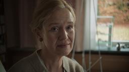 Ein Besuch bei der Mutter des Getöteten, Erika Schönfeld, bringt ein liebevolles Mutter-Sohn-Verhältnis zu Tage. Der Schmerz ist groß.