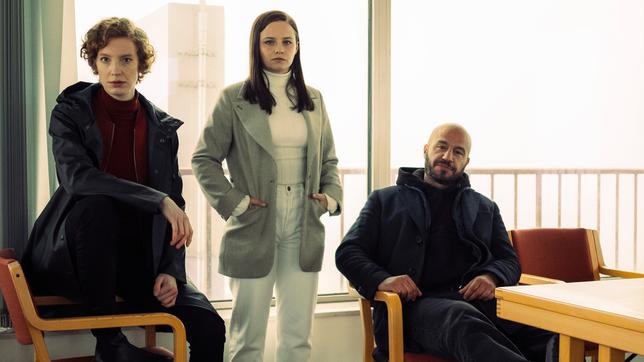 Bild: Christine Schroeder Das Team aus Bremen: BKA-Ermittlerin Linda Selb, Polizistin Liv Moormann und Mads Andersen, Angestellter im Polizeidienst (v.l.n.r.)