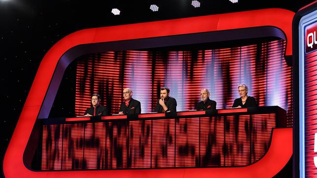 Bild: ARD/Uwe Ernst Das Jägerteam: Sebastian Jacoby, Dr. Thomas Kinne, Sebastian Klussmann, Otto Nagorsnik, Adriane Rickel