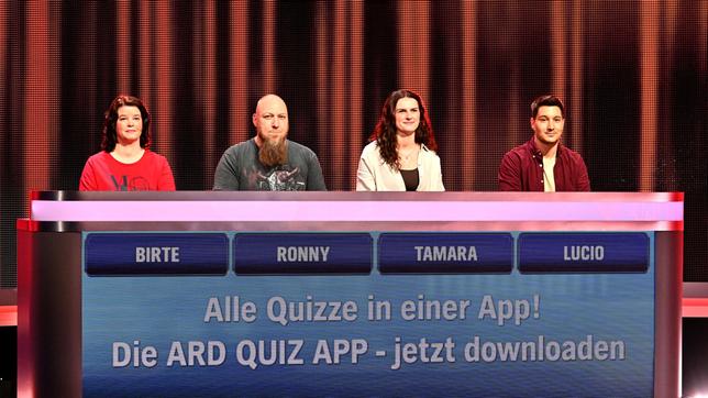 Bild: ARD/Uwe Ernst Die Kandidaten (v.l.n.r. am Panel): Birthe Buhk, Ronny Wulff, Tamara Pesch, Lucio Rapisarda, Jaeger: Dr. Thomas Kinne