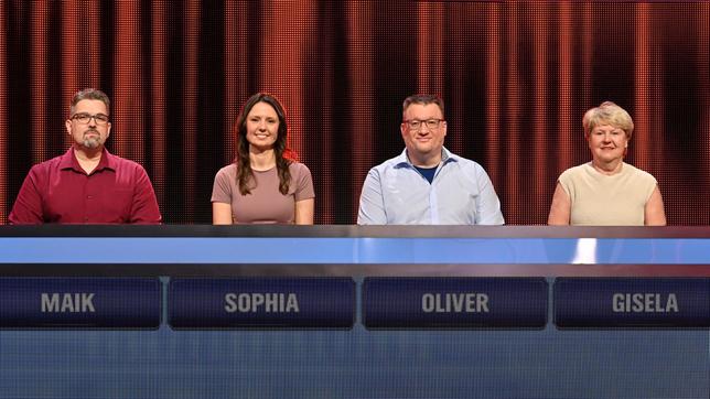Bild: ARD/Uwe Ernst Die Kandidaten (v.l.n.r. am Panel): Maik Müller, Sophia Pawlowski, Oliver Huppert und Gisela Bartsch.