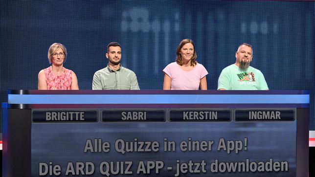 Bild: ARD/Uwe Ernst Die Kandidat:innen: Brigitte Fischer, Sabri Ramadan, Kerstin Bondorf und Ingmar Politt.