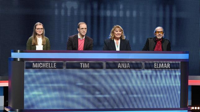 Die Kandidat:innen der Sendung (v.l.n.r. am Panel): Michelle Groß, Tim Hoferichter, Anja Bublitz, Elmar Hilgers.