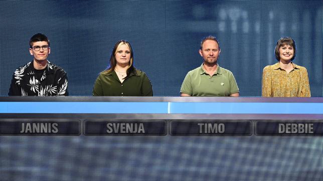 Bild: ARD/Uwe Ernst Die Kandidat:innen: Jannis Kuke, Svenja Brückner, Timo Klaumann und Debbie Zimolong.