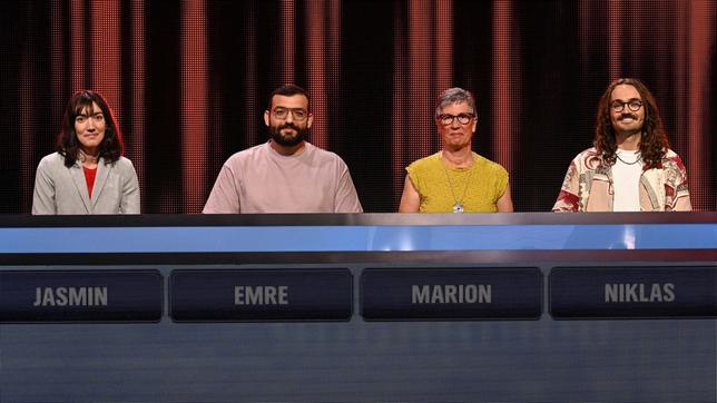 Die Kandidat:innen:  Jasmin S., Emre Burunsuz, Marion Koschel und Niklas Kohlmann