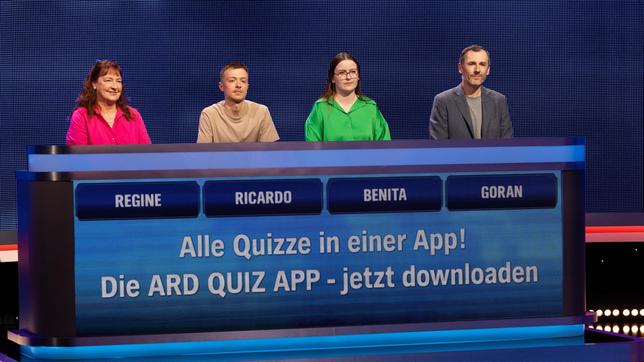 Die Kandidat:innen (v.l.n.r. am Panel): Regine Förger, Ricardo Werner, Benita Henning, Goran Ivetic.