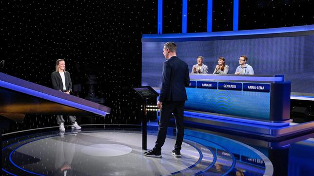 Moderator Alexander Bommes mit den Kandidat:innen: Anna-Lena Pittelkow, Martin Sawatzki, Hannah Brand und Gennadij Heidel.