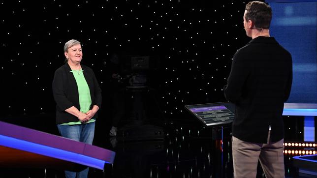 Moderator Alexander Bommes mit der Kandidatin Irene Merkel.