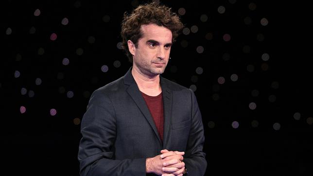 Bild: NDR/Uwe Ernst Quizzt ebenfalls für den guten Zweck: Schauspieler Oliver Wnuk