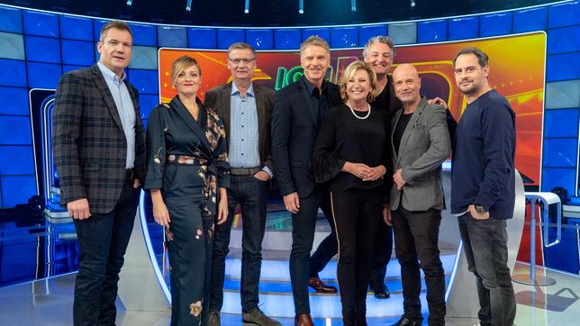 Bild: NDR/Max Kohr Armin Assinger, Susanne Kunz, Günther Jauch, Jörg Pilawa, Sabine Christiansen, Marco Rima, Christian Berkel und Moritz Bleibtreu (v.l.n.r.)