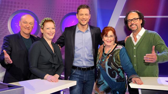 Bild: SWR v.li. Bodo Bach, Enie van de Meiklokjes, Florian Weberm Alice Hoffmann und Christoph Sonntag.