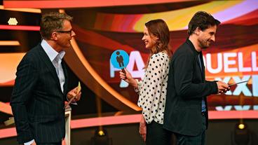 Bildquelle: WDR/ Willi Weber Moderator Jörg Pilawa mit Oliver Mommsen und Frau Nicola.