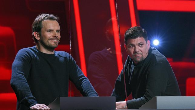 Bild: ARD/Uwe Ernst Die Kandidaten des Teams "Köche": Steffen Henssler und Tim Mälzer, beide TV-Köche.