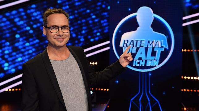 Bild: Brainpool/Willi Weber Matthias Opdenhövel moderiert "Rate mal, wie alt ich bin"
