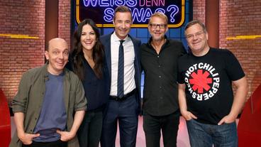 Bild: ARD/Morris Mac Matzen Das Schauspieler-Paar Bettina Zimmermann und Kai Wiesinger treten bei "Wer weiß denn sowas?" gegeneinander an.