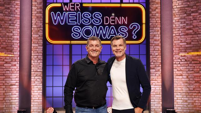 Bild: ARD/Morris Mac Matzen Die Kandidaten dieser Sendung: Der ehemalige Profi-Fussballspieler Thomas Strunz und der ehemalige Profi-Fussballspieler Thomas Helmer.
