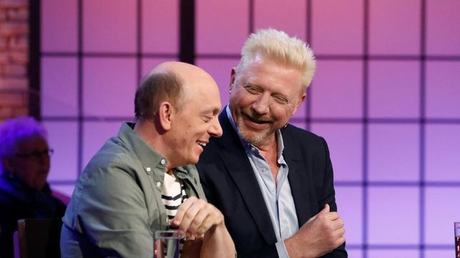 Bild: ARD/Morris Mac Matzen Rateteam-Kapitän Bernhard Hoëcker und der ehemalige Tennis-Profi Boris Becker bilden ein Rateteam.