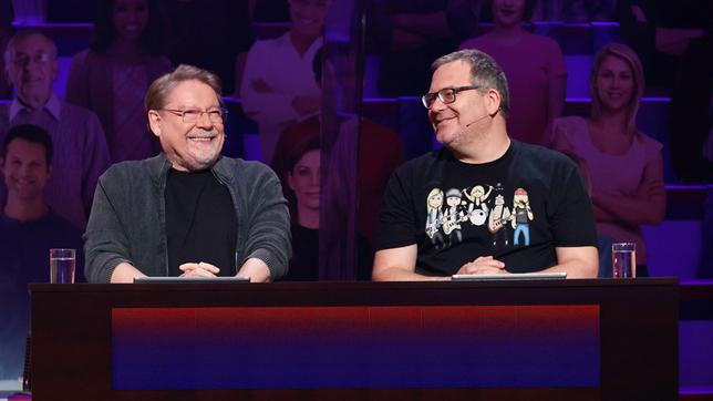 Bild: ARD/Morris Mac Matzen Rateteam-Kapitän Elton und der Entertainer Jürgen von der Lippe bilden ein Rateteam.