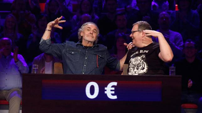 Bild: ARD/Morris Mac Matzen Rateteam-Kapitän Elton und der Schauspieler Christian Kohlund bilden ein Rateteam.
