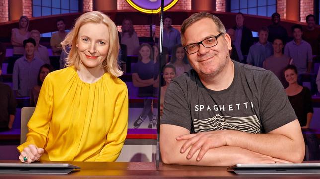Bild: ARD/Morris Mac Matzen Rateteam-Kapitän Elton und die Ärztin und Buchautorin Dr. Anne Fleck bilden ein Rateteam.