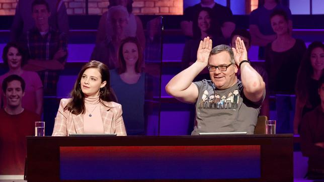 Bild: ARD/Morris Mac Matzen Rateteam-Kapitän Elton und die Schauspielerin Jasna Fritzi Bauer bilden ein Rateteam.