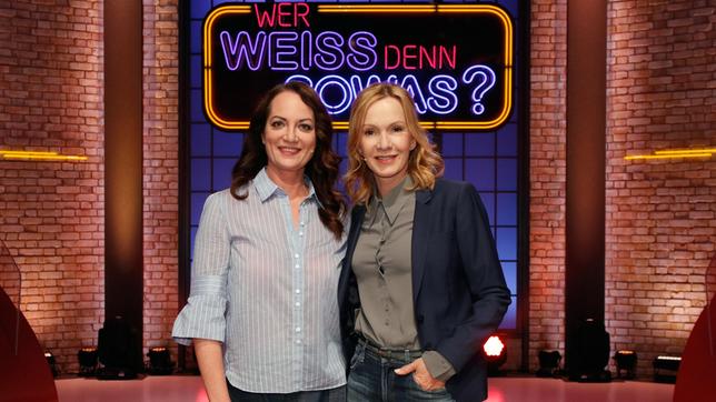 Bild: ARD/Morris Mac Matzen Treten als Kandidatinnen bei "Wer weiß denn sowas?" gegeneinander an: Die beiden Schauspielerinnen Natalia Wörner und Katja Flint.