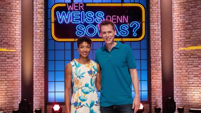 Treten bei "Wer weiß denn sowas?" als Kandidaten gegeneinander an: Die deutsche Weitspringerin Malaika Mihambo und der ehemalige deutsche Leichtathlet Frank Busemann.