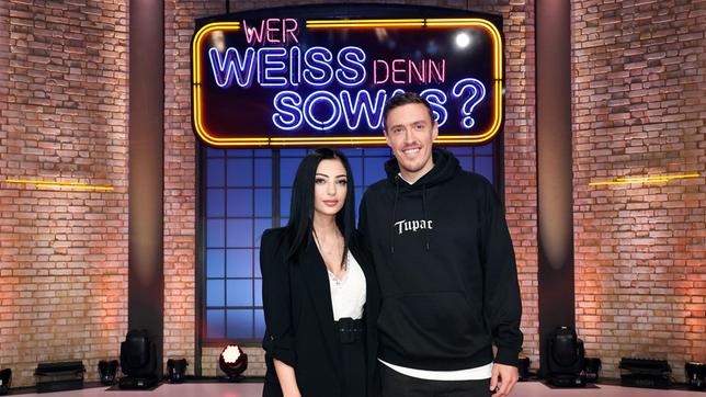 Treten bei "Wer weiß denn sowas?" als Kandidat:innen an: Dilara Kruse und ihr Ehemann, der Profi-Fußballspieler Max Kruse.