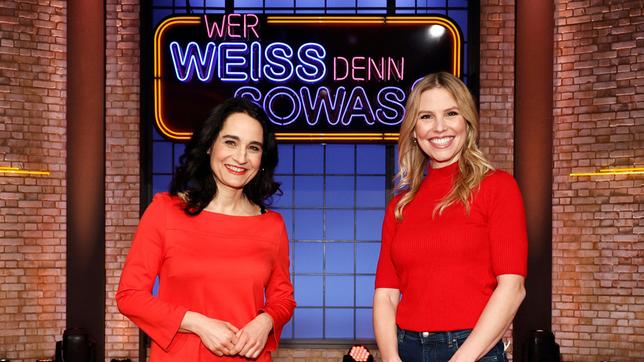 Treten bei "Wer weiß denn sowas?" als Kandidatinnen gegeneinander an: Die Dermatologin und Fernsehärztin Dr. Yael Adler und die Journalistin, Moderatorin, Autorin und Fernsehärztin Dr. Julia Fischer.