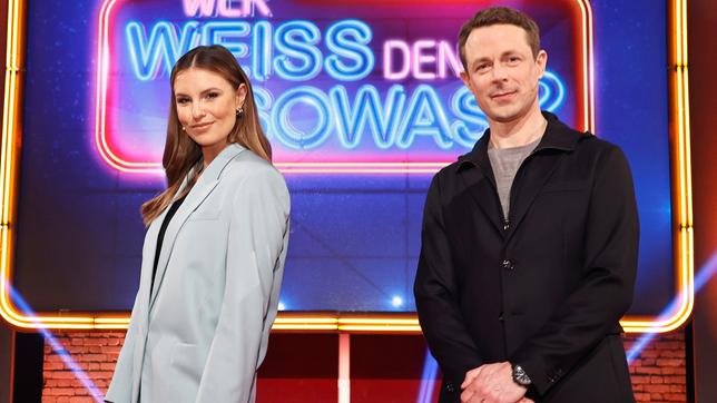 Moderator Kai Pflaume und seine Rateteam-Kapitäne Bernhard Hoëcker und Elton begrüßen in dieser Sendung als prominente Gäste in der ersten Runde den Fernsehmoderator Alexander Bommes und die Fernsehmoderatorin Laura Wontorra. In der zweiten Runde die Schauspielerin Senta Berger und den Schauspieler Christoph Maria Herbst sowie in der dritten Runde den Musiker Peter Maffay und den Musiker Hartmut Engler.