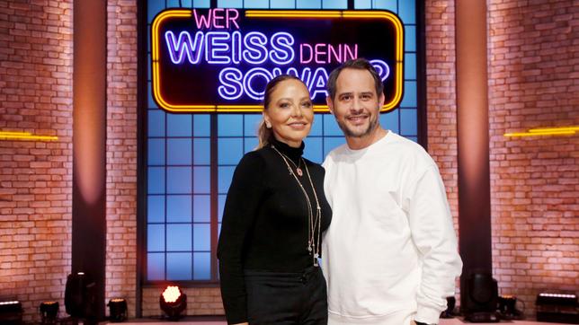 Bild: ARD/Morris Mac Matzen Zu Gast bei "Wer weiß denn sowas?" die italienische Schauspielerin Ornella Muti und den Schauspieler Moritz Bleibtreu.