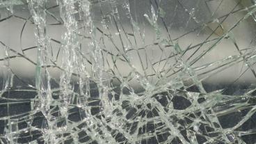 Bild: photos.com gesprungenes Glas